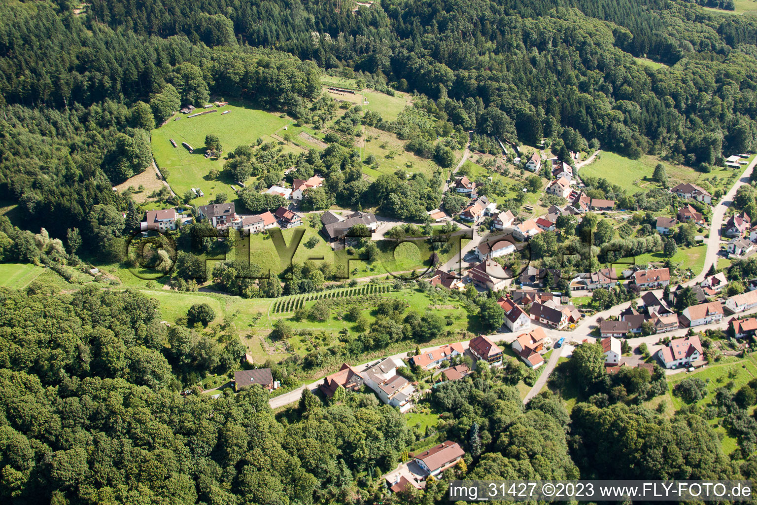 Luftbild von Bühl-Kappelwindeck im Ortsteil Waldmatt im Bundesland Baden-Württemberg, Deutschland
