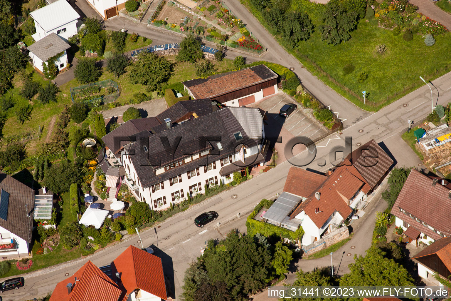 Luftbild von Hotel Restaurant Rebstock im Ortsteil Riegel in Bühl im Bundesland Baden-Württemberg, Deutschland