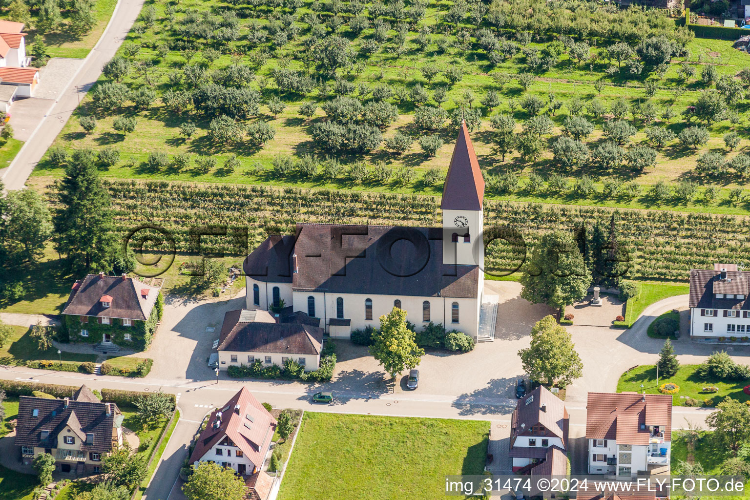 Kirchengebäude in Sasbach im Ortsteil Obersasbach im Bundesland Baden-Württemberg, Deutschland