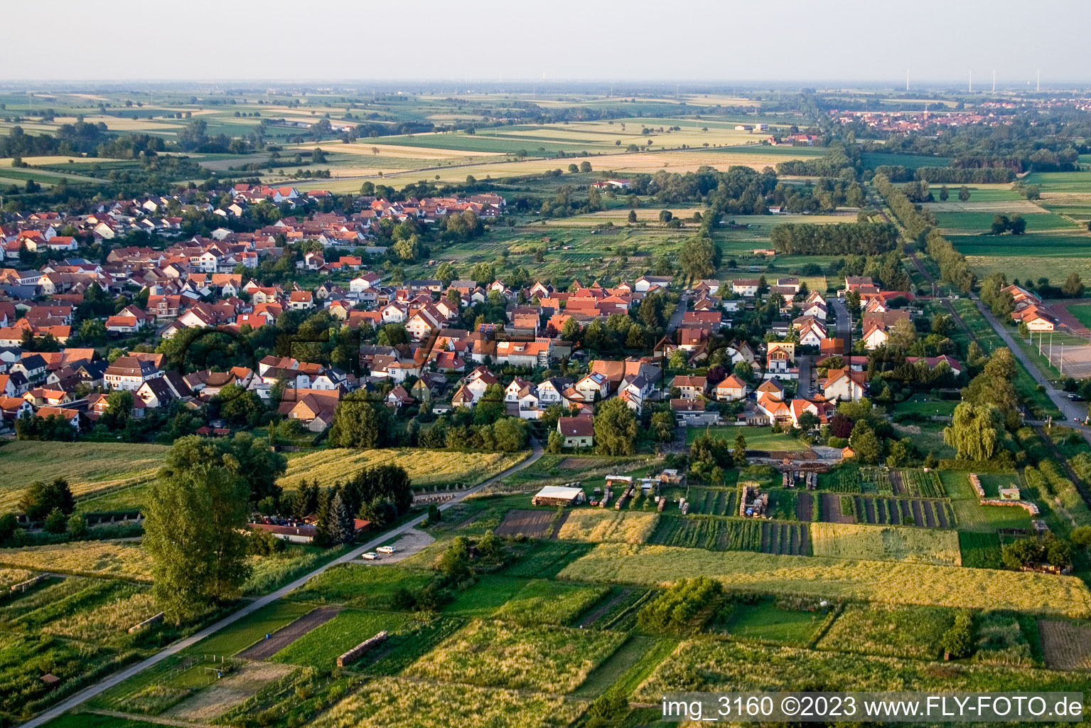 Luftaufnahme von Steinfeld von Südwesten im Bundesland Rheinland-Pfalz, Deutschland