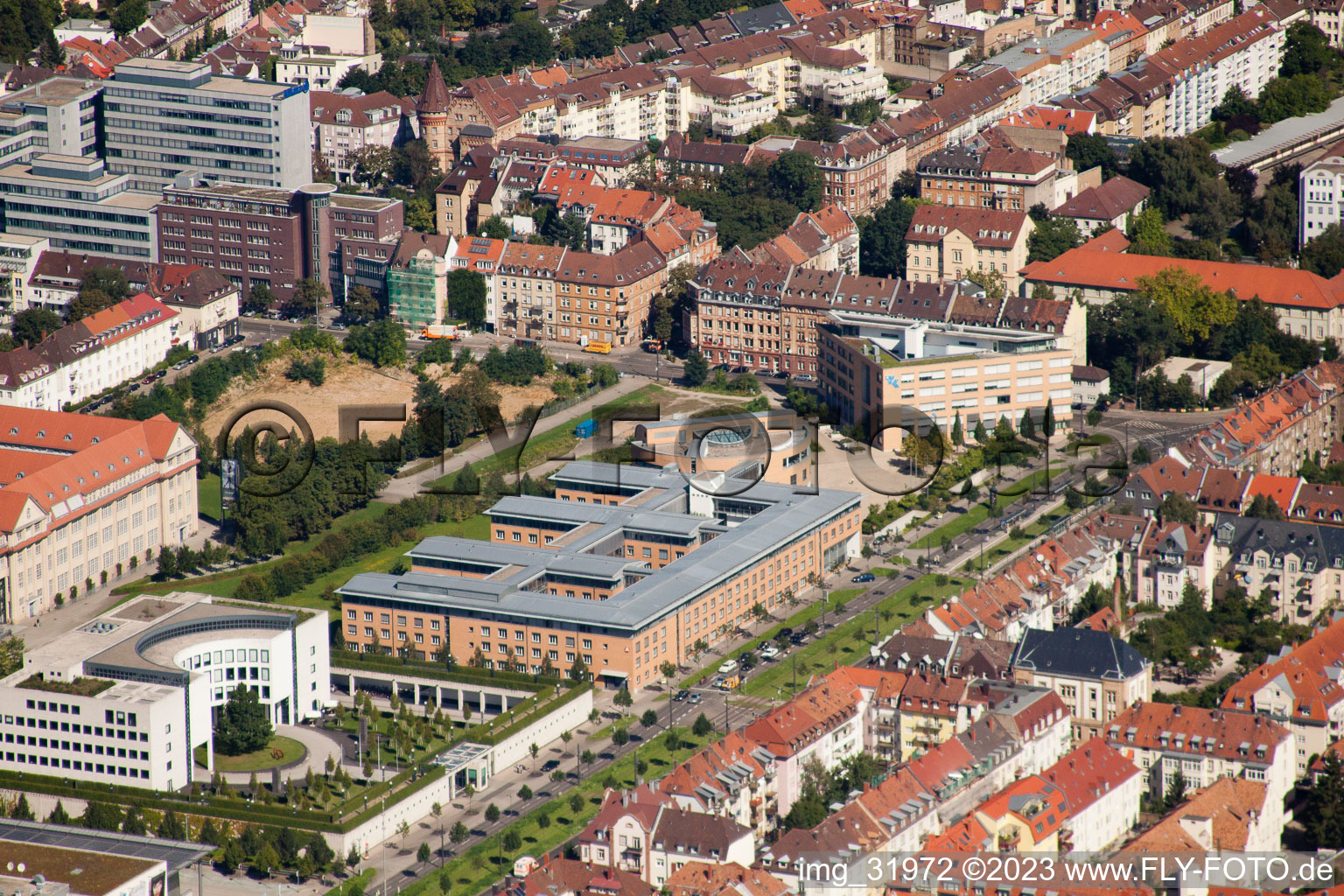 Jobcenter, Staatl. Hochschule für Gestaltung im Ortsteil Südweststadt in Karlsruhe im Bundesland Baden-Württemberg, Deutschland