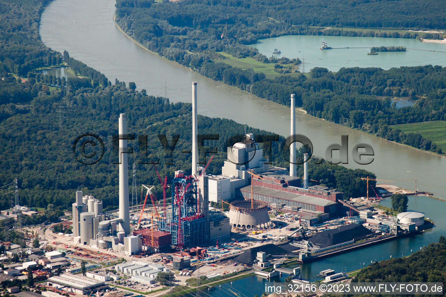 Luftbild von ENBW Neubau im Ortsteil Rheinhafen in Karlsruhe im Bundesland Baden-Württemberg, Deutschland