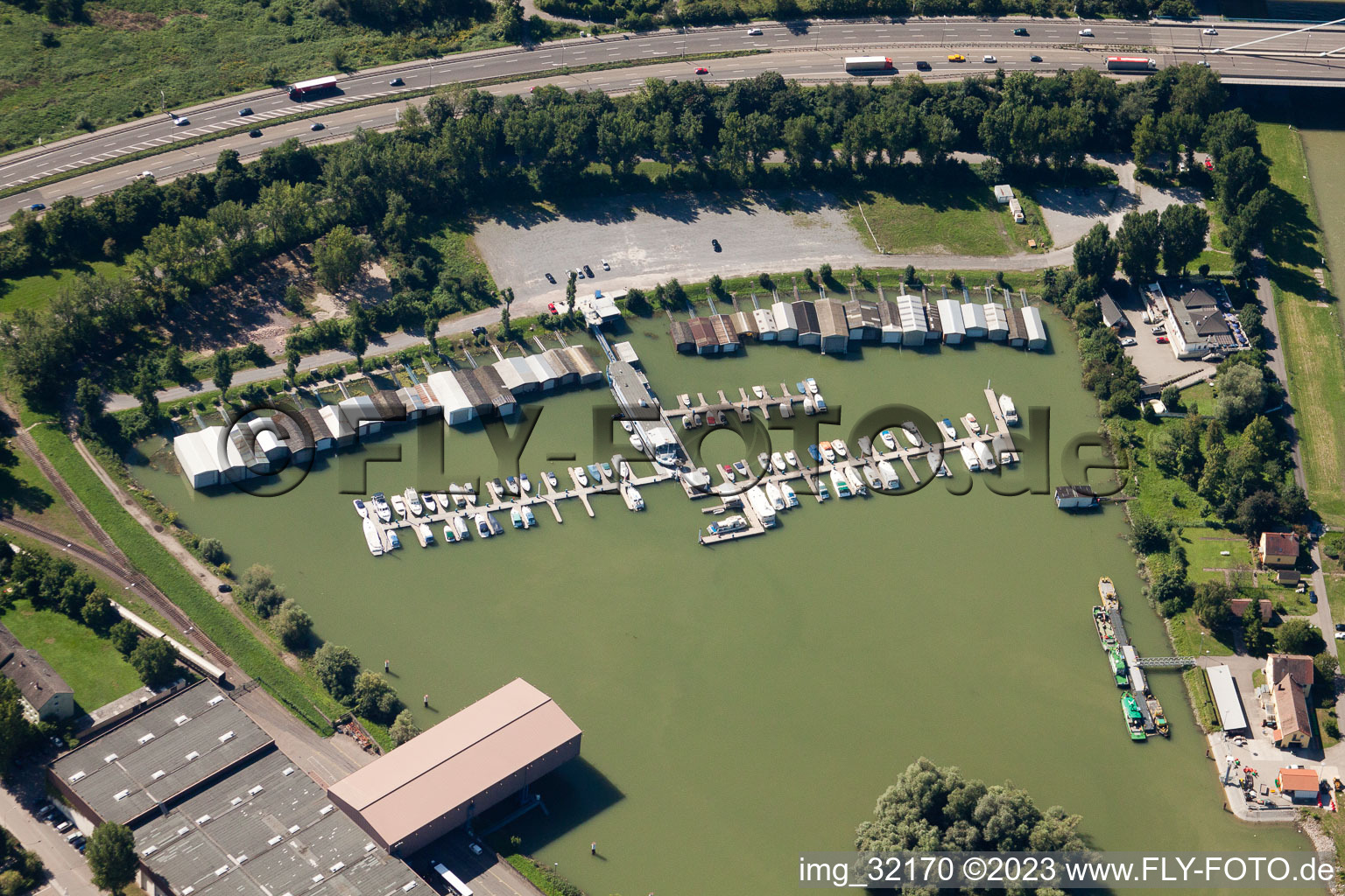 Luftbild von Motorbootclub Karlsruhe eV im Ortsteil Knielingen im Bundesland Baden-Württemberg, Deutschland