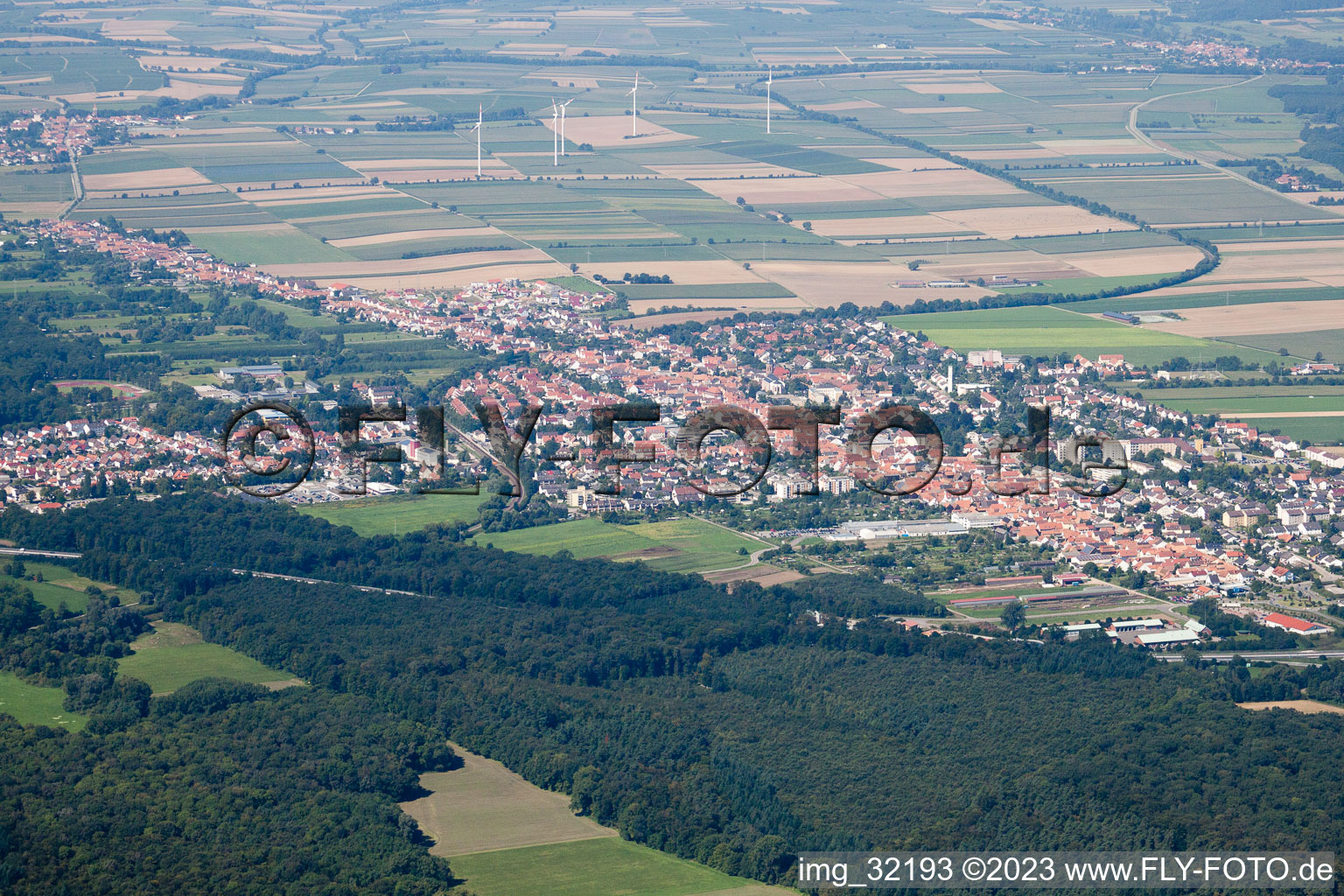 Drohnenbild von Kandel von Südosten im Bundesland Rheinland-Pfalz, Deutschland