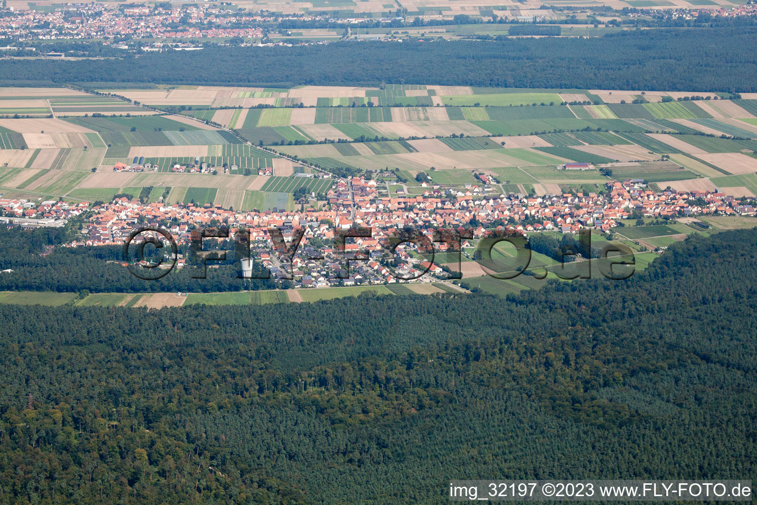Hatzenbühl von Süden im Bundesland Rheinland-Pfalz, Deutschland von oben