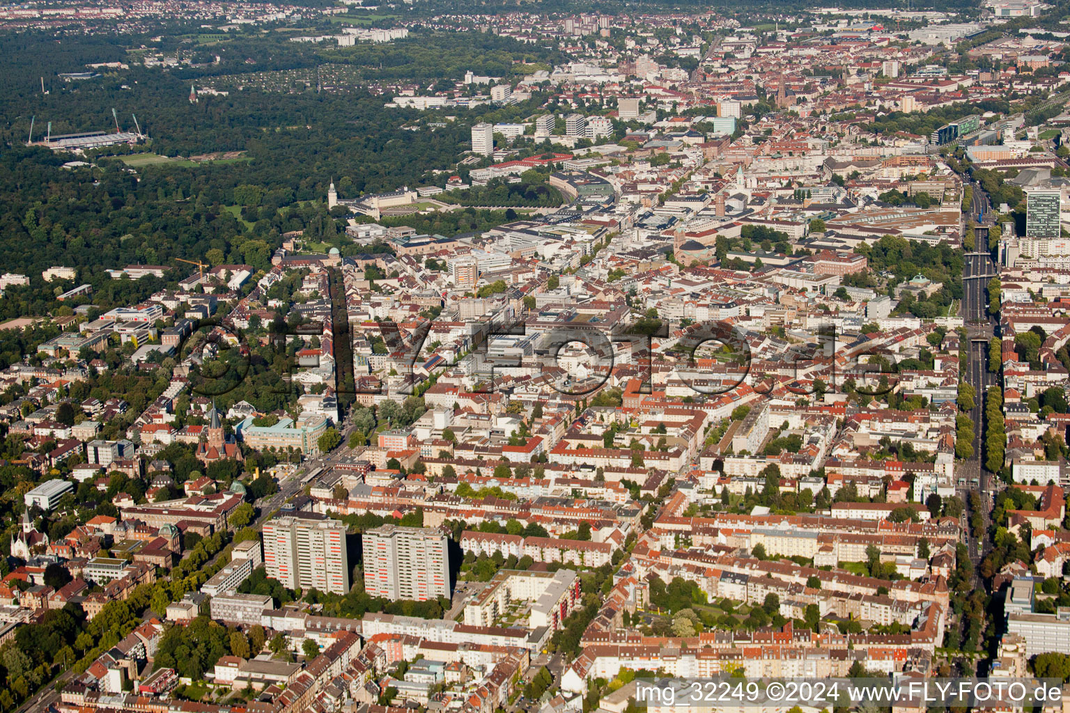 KA, zw. Kaiserallee und Kriegsstr im Ortsteil Weststadt in Karlsruhe im Bundesland Baden-Württemberg, Deutschland