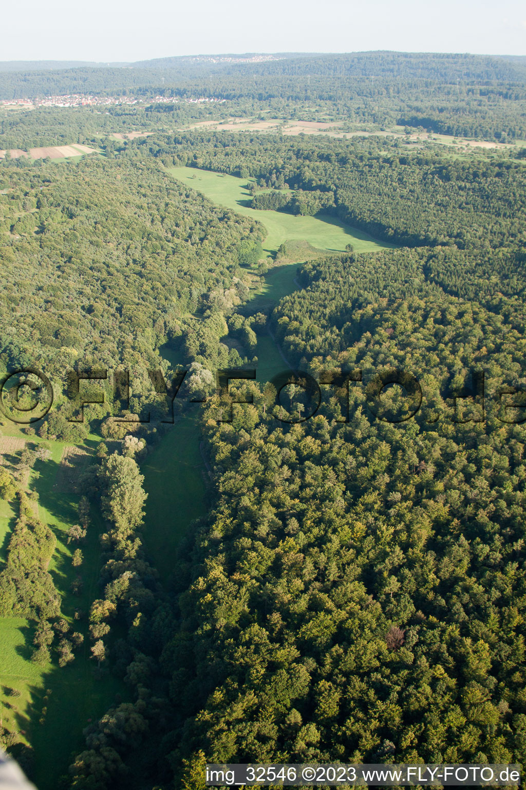 Drohnenbild von Naturschutzgebiet Kettelbachtal in Gräfenhausen im Bundesland Baden-Württemberg, Deutschland
