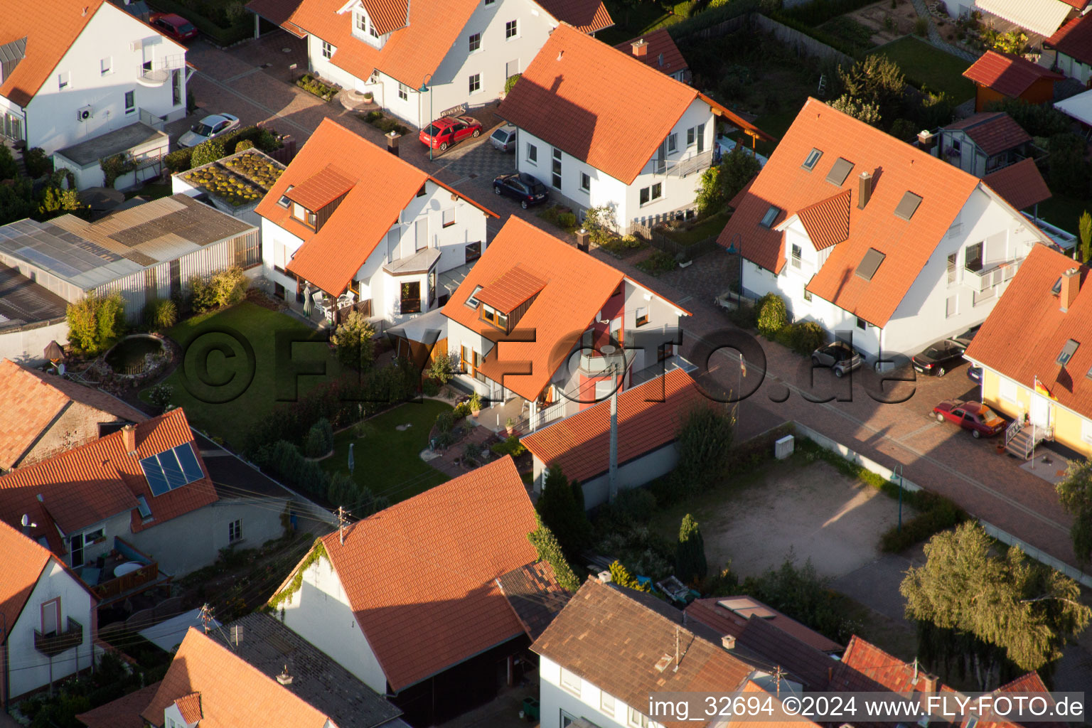 Luftaufnahme von Im Storchennest in Erlenbach bei Kandel im Bundesland Rheinland-Pfalz, Deutschland
