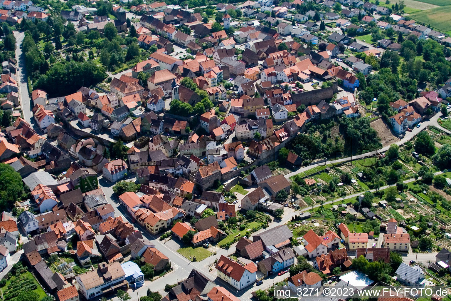 Luftbild von Ortsteil Hilsbach in Sinsheim im Bundesland Baden-Württemberg, Deutschland