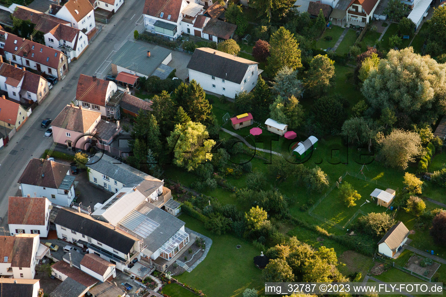 Luftbild von Kandel, Villa Kunterbunt im Bundesland Rheinland-Pfalz, Deutschland