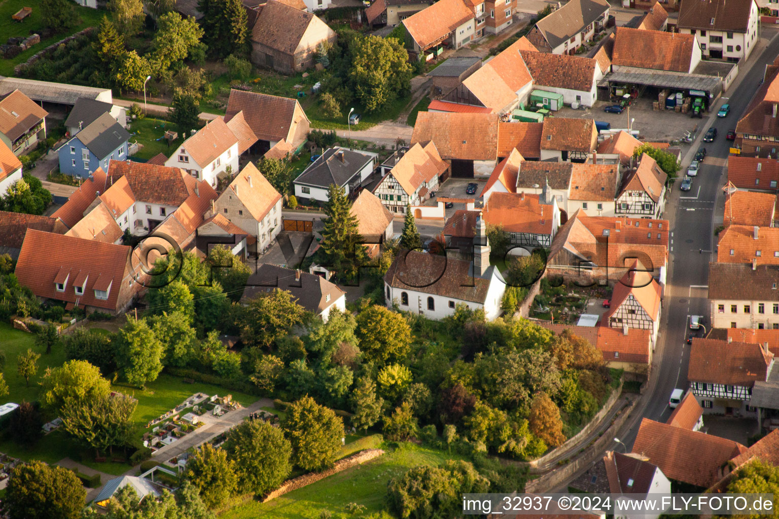 Drohnenaufname von Impflingen im Bundesland Rheinland-Pfalz, Deutschland