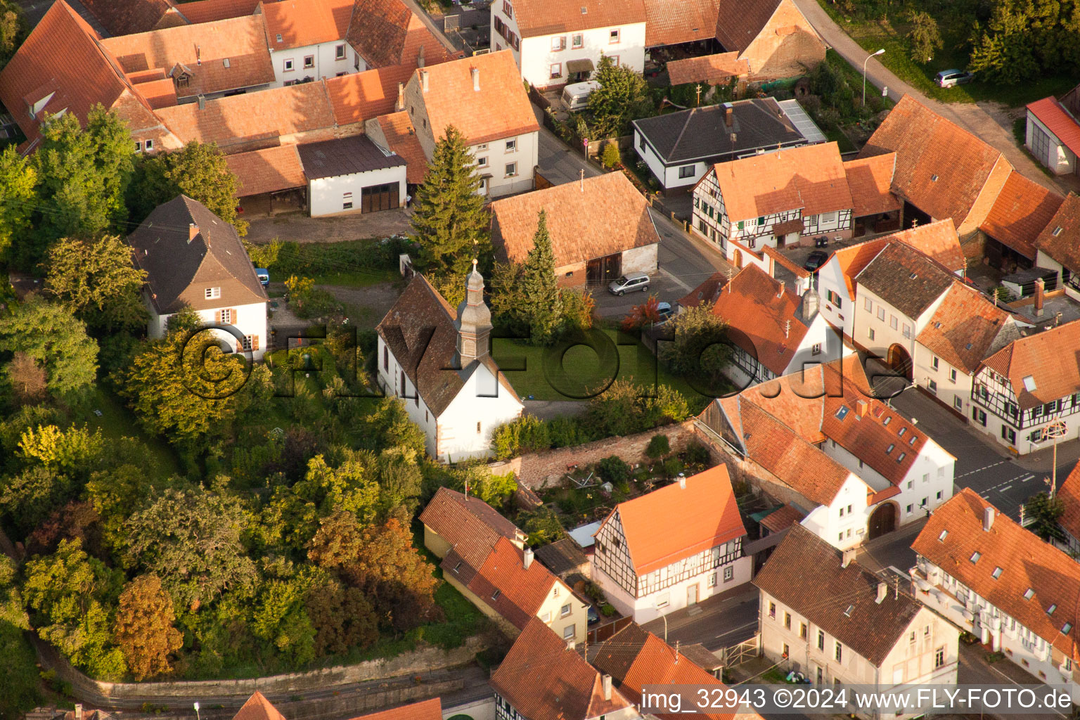 Impflingen im Bundesland Rheinland-Pfalz, Deutschland aus der Drohnenperspektive