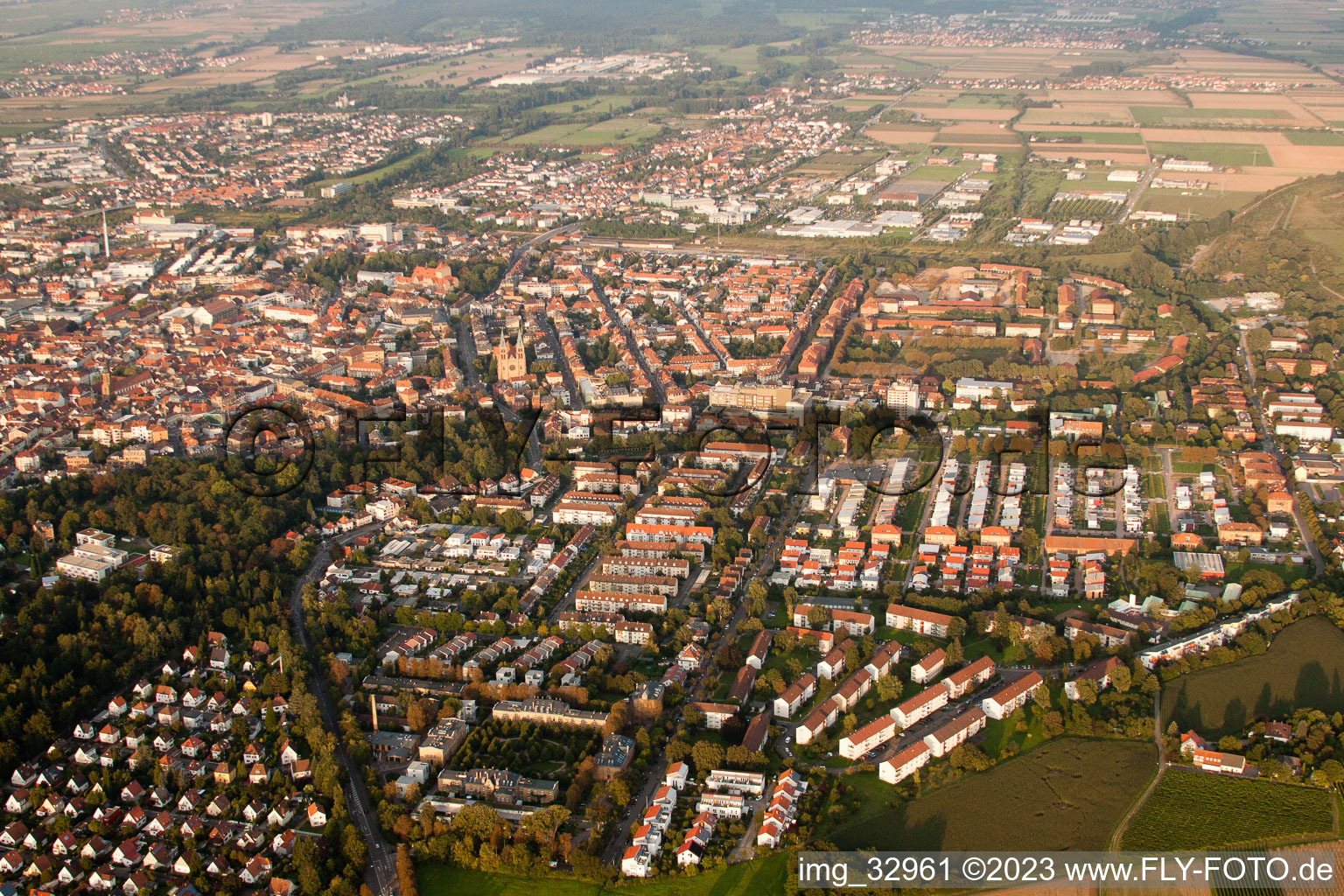 Landau in der Pfalz im Bundesland Rheinland-Pfalz, Deutschland von oben gesehen