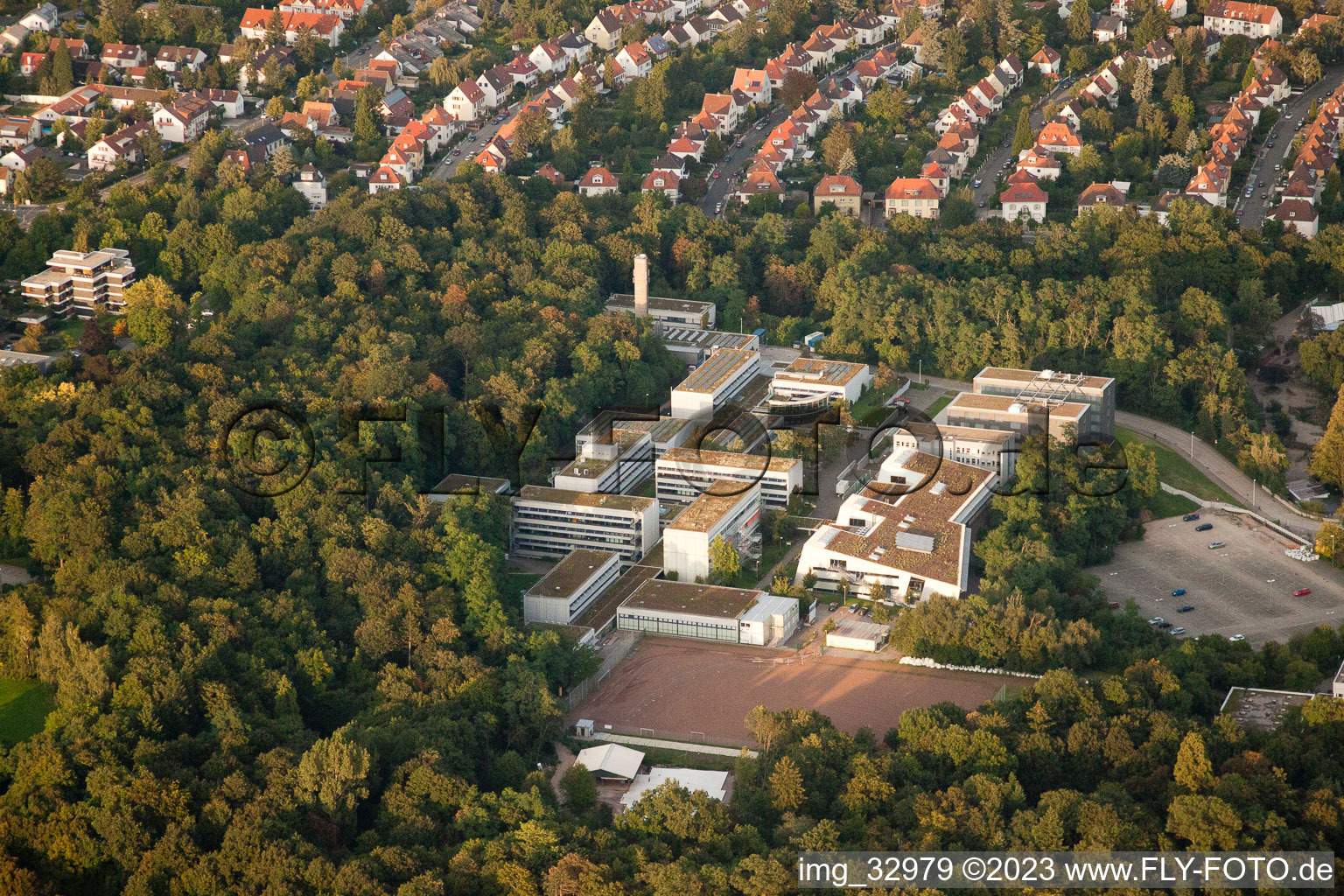 Luftaufnahme von Landau in der Pfalz im Bundesland Rheinland-Pfalz, Deutschland