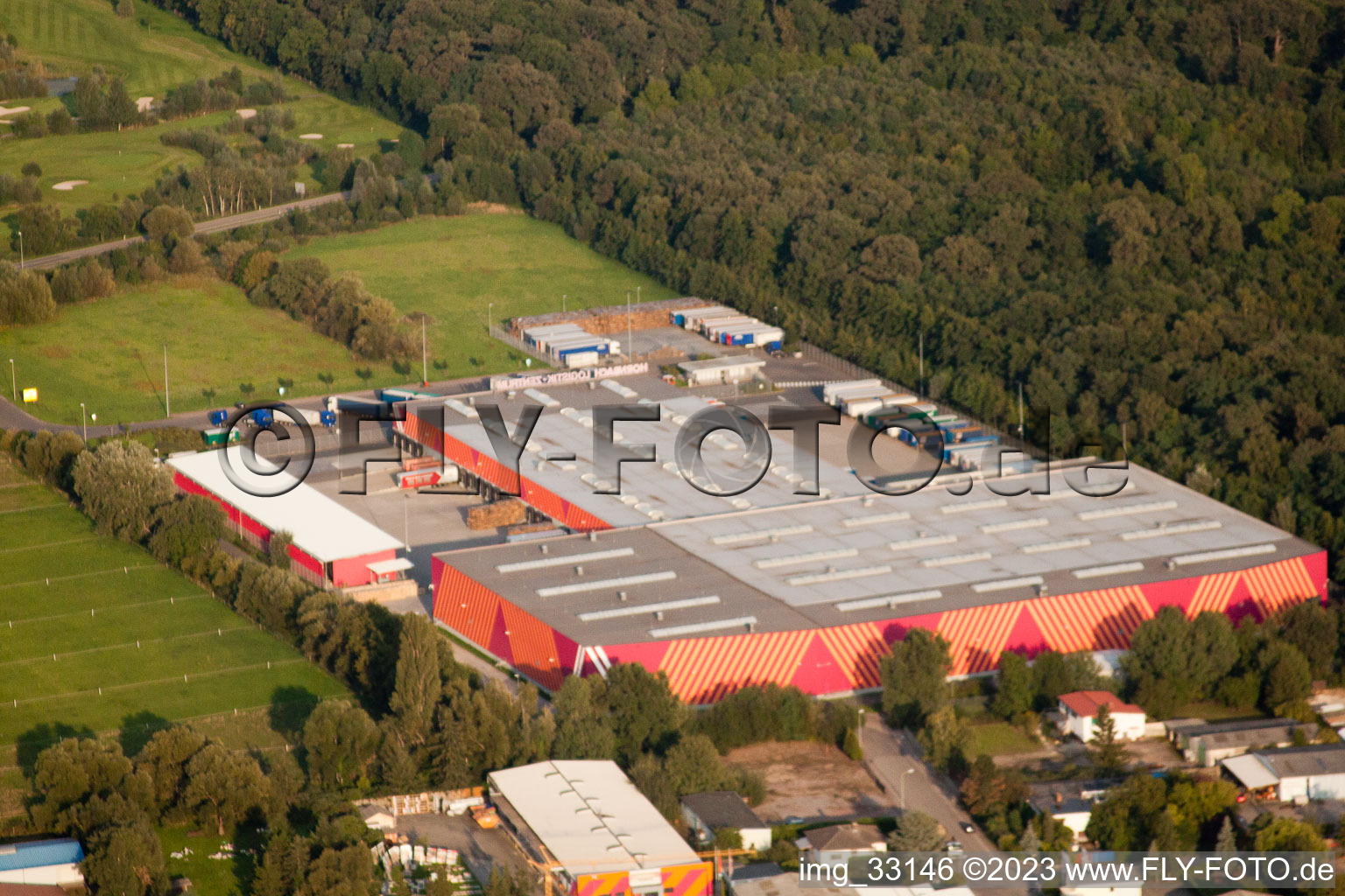 Luftaufnahme von Hornbach Logistikzentrum in Essingen im Bundesland Rheinland-Pfalz, Deutschland