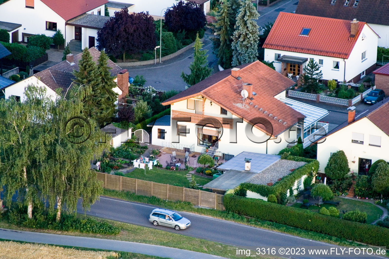 Luftbild von Hatzenbühl, Maxstr im Bundesland Rheinland-Pfalz, Deutschland