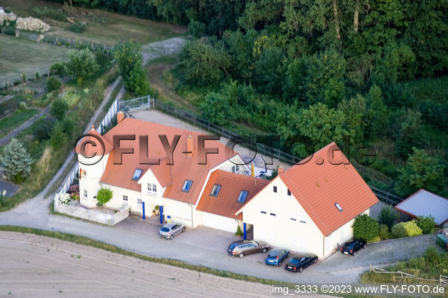 Drohnenbild von Kuhardt, im Bundesland Rheinland-Pfalz, Deutschland