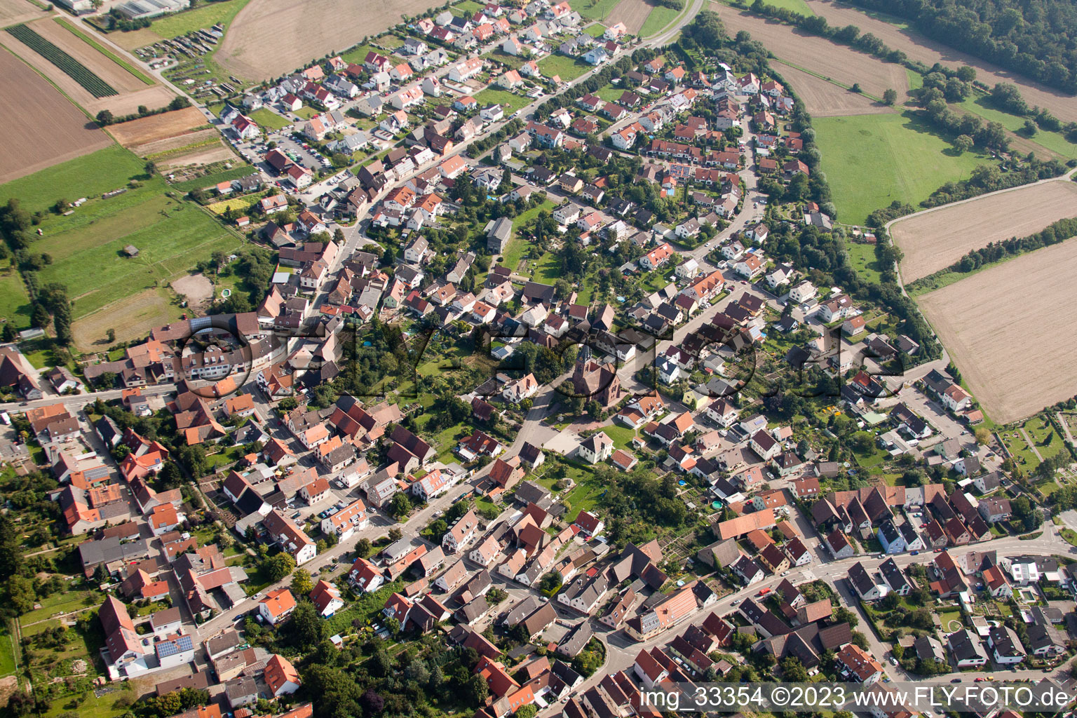 Ortsteil Staffort in Stutensee im Bundesland Baden-Württemberg, Deutschland von einer Drohne aus