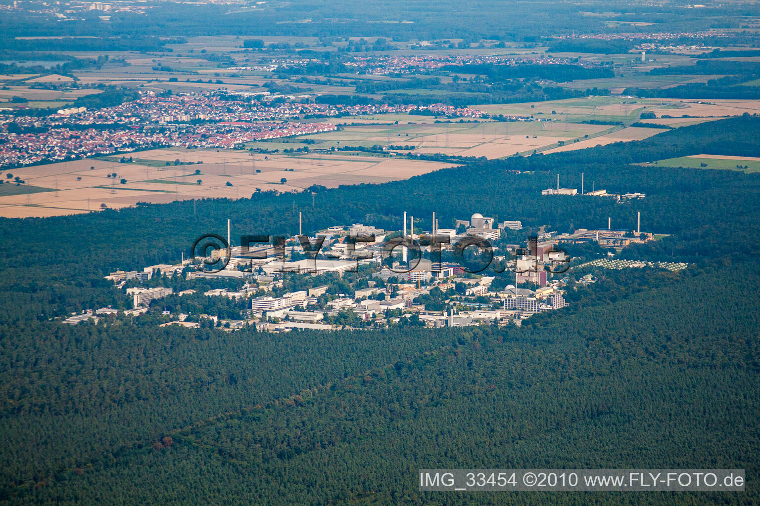Luftbild von Karlsruhe, KIK, Forschungszentrum im Ortsteil Leopoldshafen in Eggenstein-Leopoldshafen im Bundesland Baden-Württemberg, Deutschland