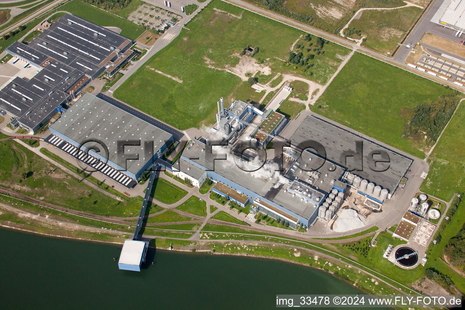 Luftbild von Papierfabrik Palme im Industrie- und Gewerbegebiet in Wörth am Rhein im Bundesland Rheinland-Pfalz, Deutschland
