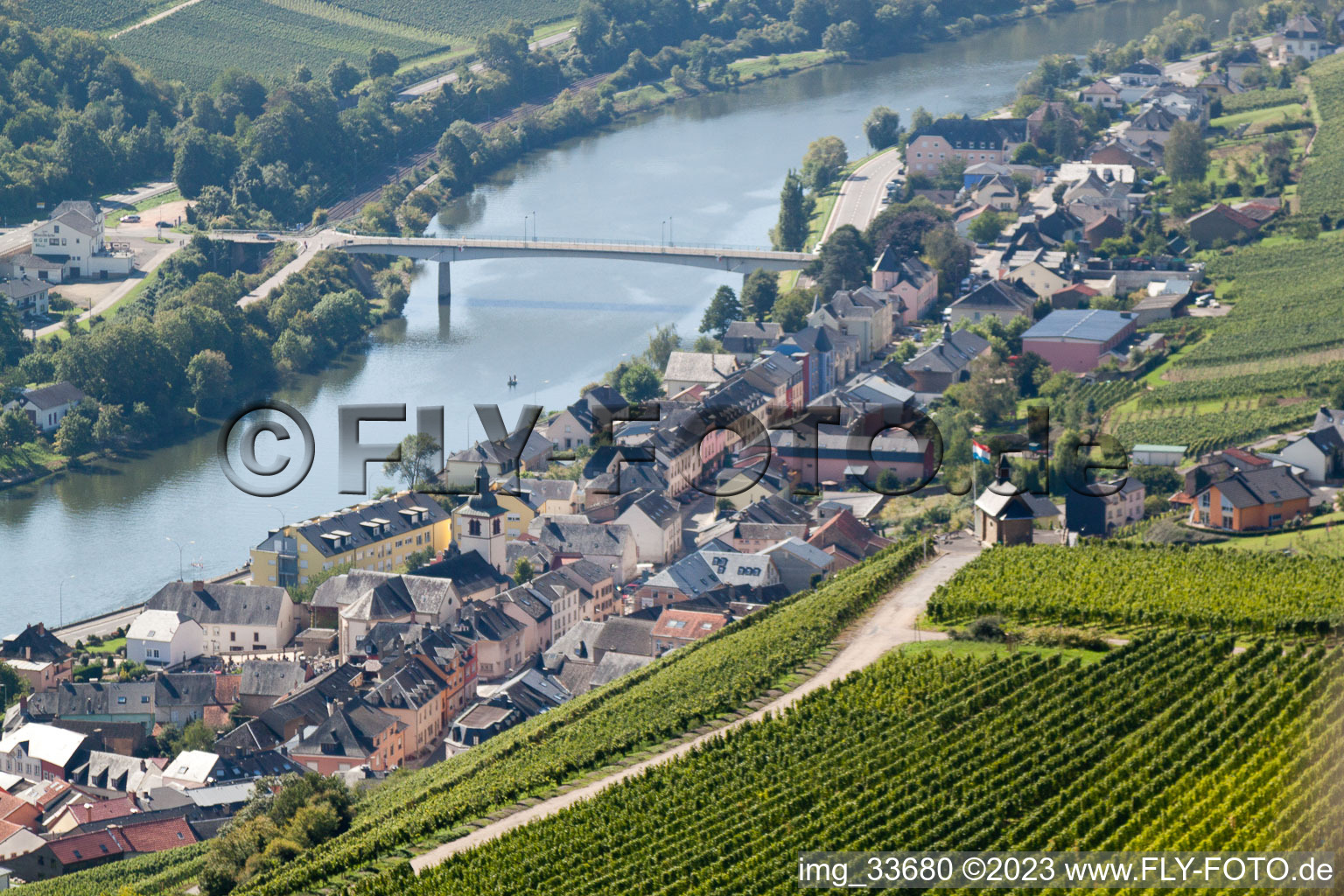 Luftbild von Wormeldange im Bundesland Gréiwemaacher, Luxemburg