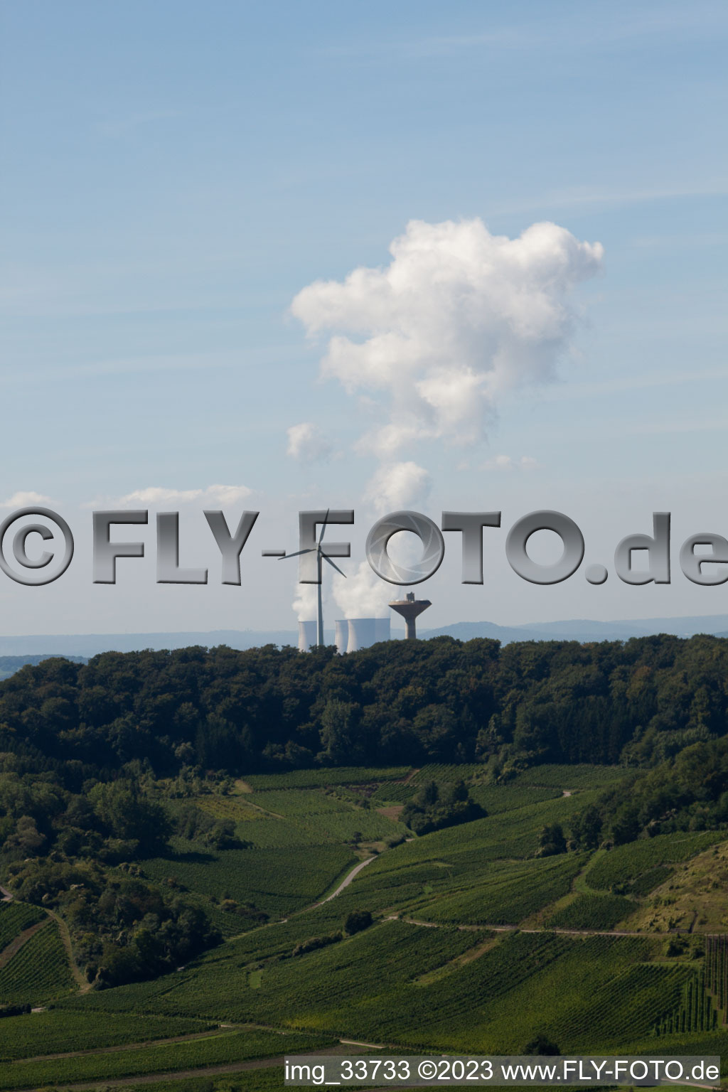 Besch, Windkraft in Luxemburg vs. Atomkraft aus Lothringen im Bundesland Gréiwemaacher