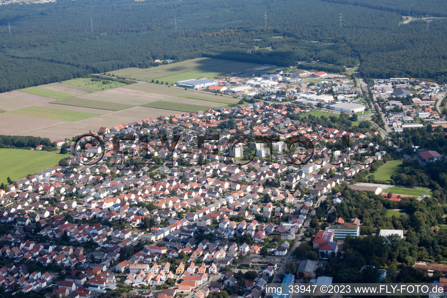Luftbild von Bellheim von Westen im Bundesland Rheinland-Pfalz, Deutschland