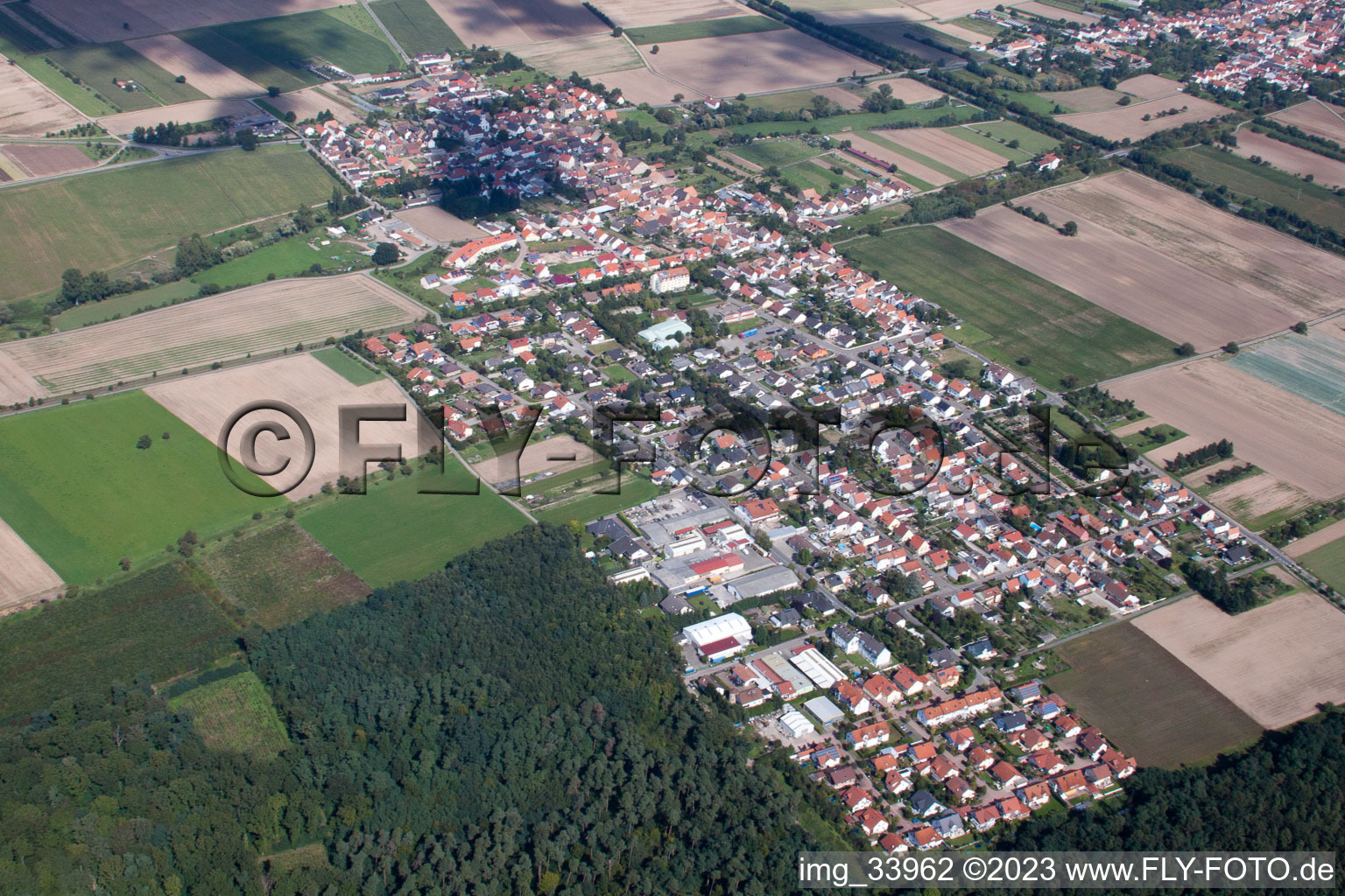 Westheim im Bundesland Rheinland-Pfalz, Deutschland von einer Drohne aus