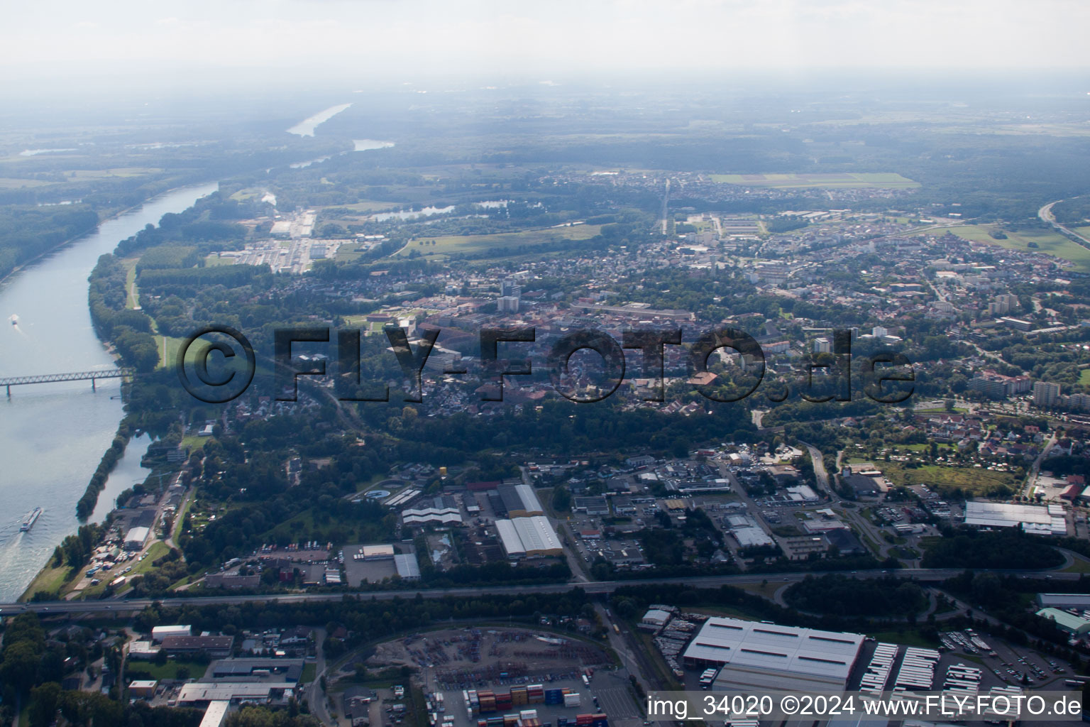 Germersheim von Norden im Bundesland Rheinland-Pfalz, Deutschland