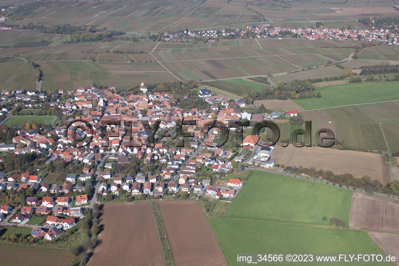Ortsteil Mörzheim in Landau in der Pfalz im Bundesland Rheinland-Pfalz, Deutschland von der Drohne aus gesehen