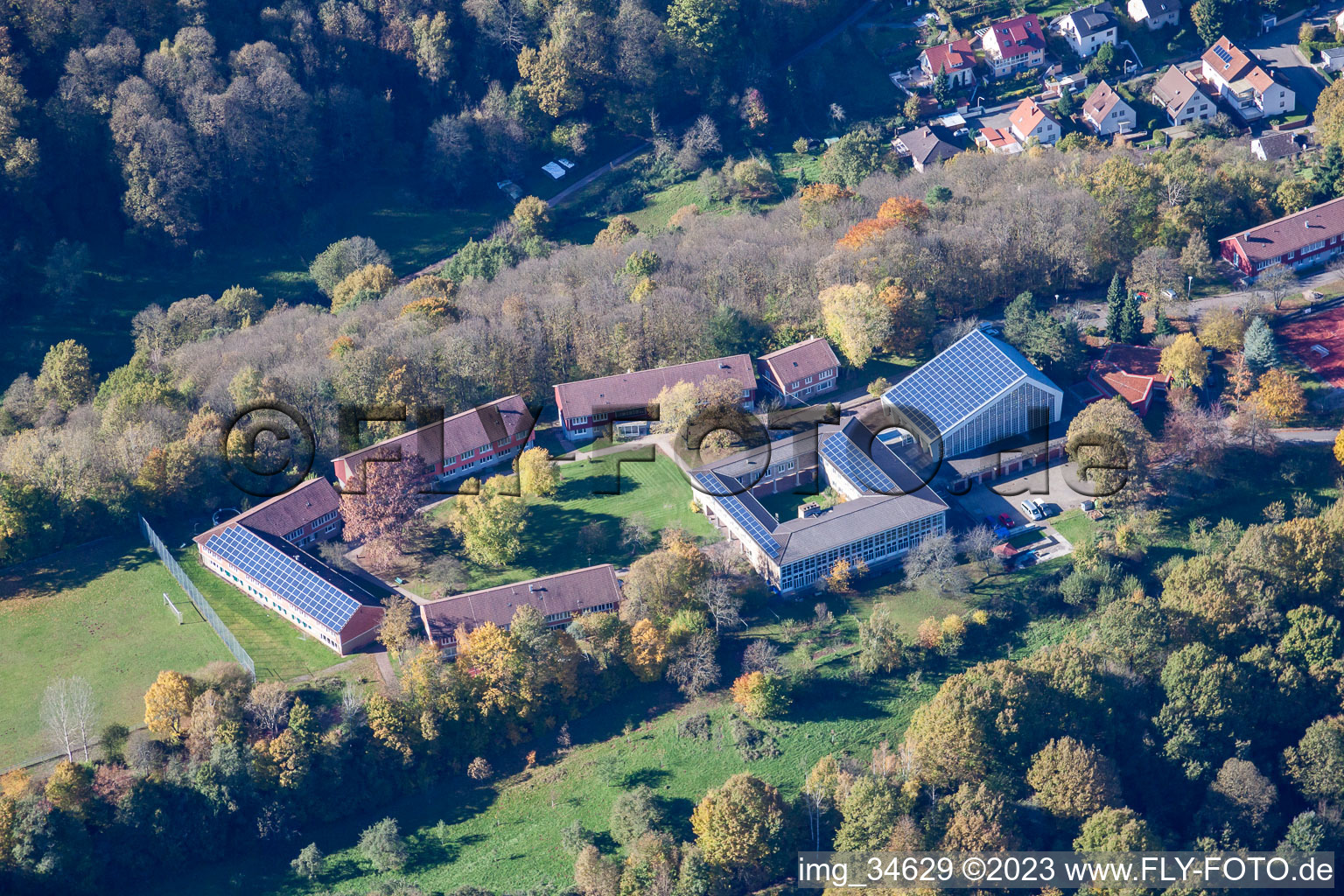 Privates Trifels-Gymnasium in Annweiler am Trifels im Bundesland Rheinland-Pfalz, Deutschland