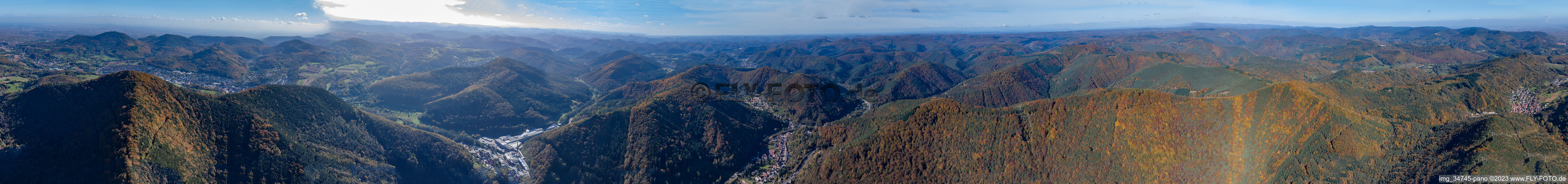 Luftbild von Pfalzpanorama Queichtal nach Westen in Rinnthal im Bundesland Rheinland-Pfalz, Deutschland