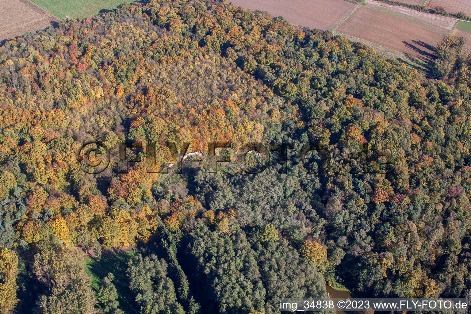 Luftaufnahme von Barbelroth, Sandgrube im Wald im Bundesland Rheinland-Pfalz, Deutschland