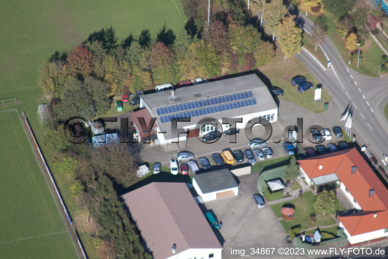 Winden, Autohaus Schwind im Bundesland Rheinland-Pfalz, Deutschland