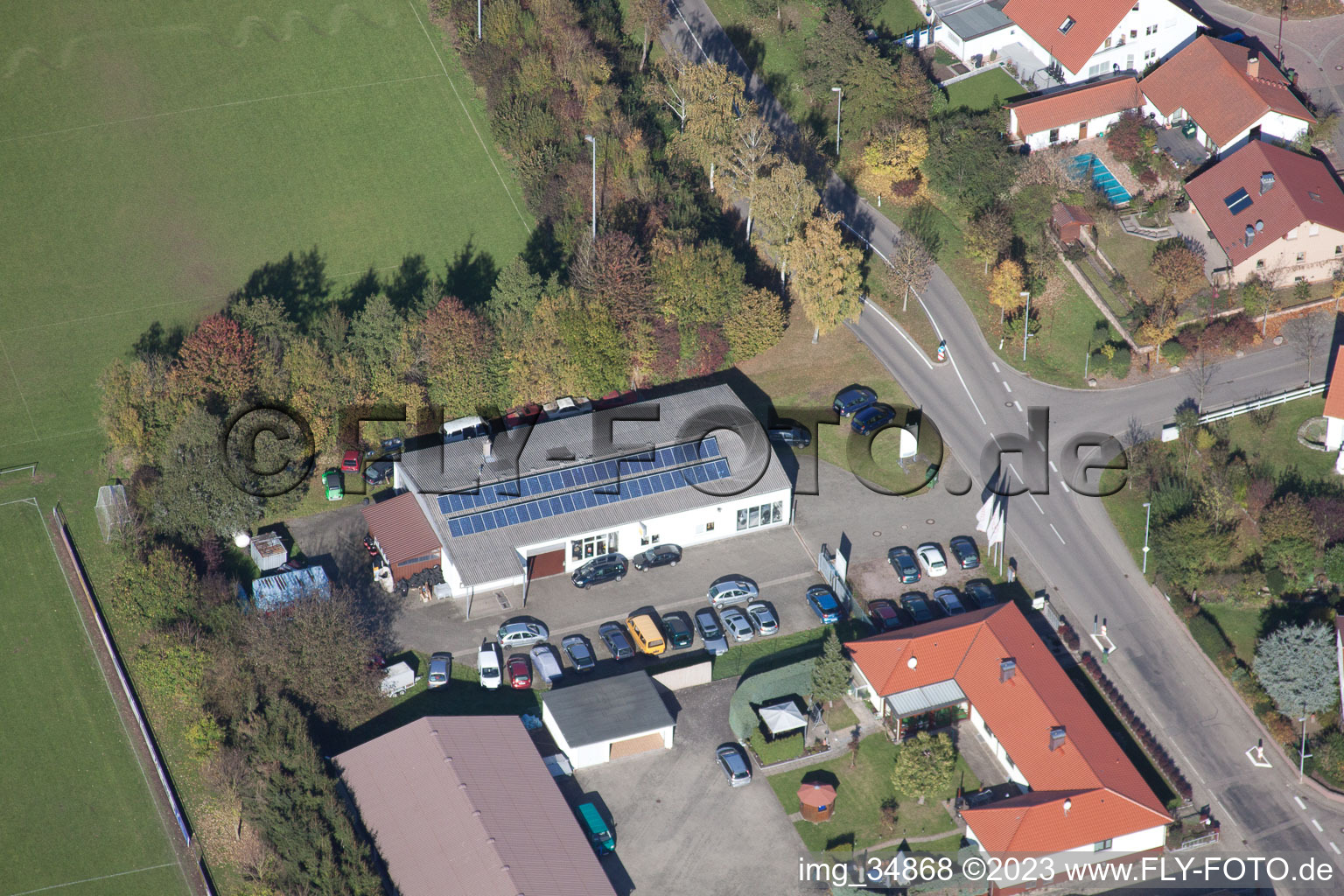 Luftbild von Winden, Autohaus Schwind im Bundesland Rheinland-Pfalz, Deutschland