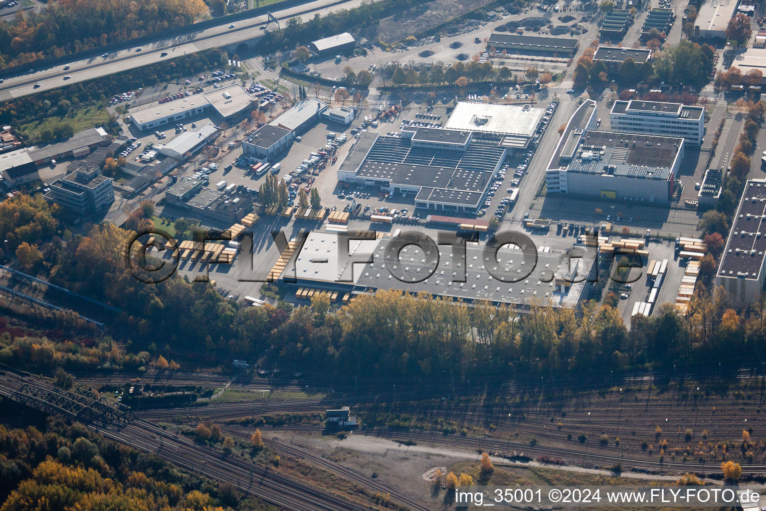 Luftbild von Lagerhallen und Speditionsgebäude SWS-Speditions-GmbH, Ottostraße im Ortsteil Durlach in Karlsruhe im Bundesland Baden-Württemberg, Deutschland