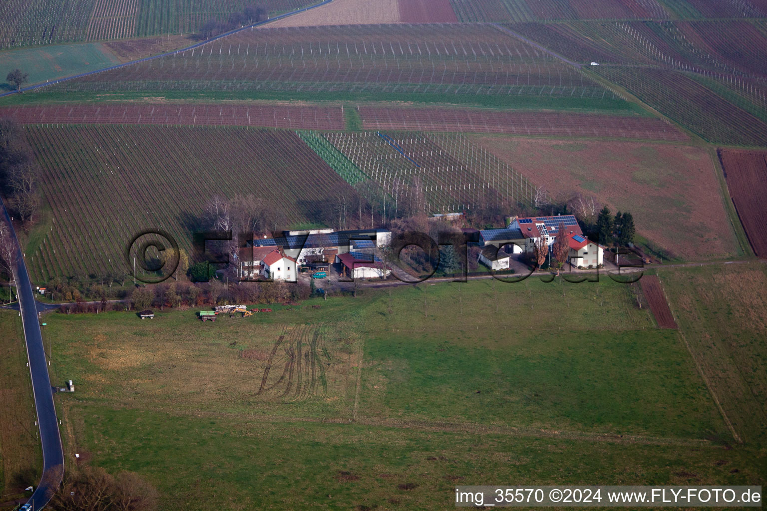 Ortsteil Deutschhof in Kapellen-Drusweiler im Bundesland Rheinland-Pfalz, Deutschland vom Flugzeug aus