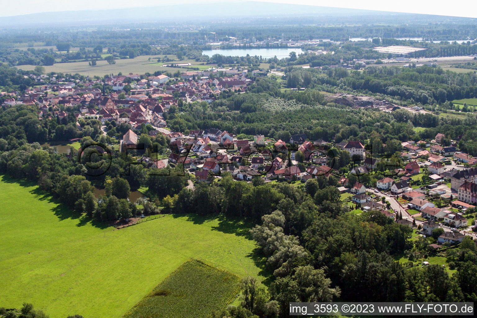 Lauterbourg(Elsass) im Bundesland Bas-Rhin, Frankreich von oben gesehen