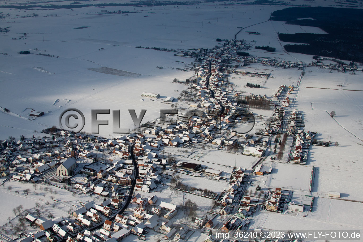 Luftbild von Schleithal (Elsass) im Bundesland Bas-Rhin, Frankreich