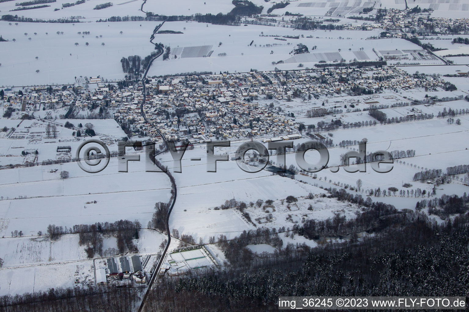 Drohnenbild von Steinfeld im Bundesland Rheinland-Pfalz, Deutschland