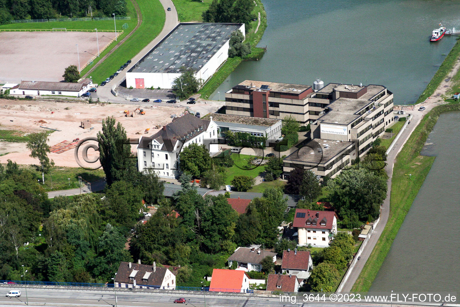 Maximiliansau, Fachmarkzentrum Baustelle in Wörth am Rhein im Bundesland Rheinland-Pfalz, Deutschland