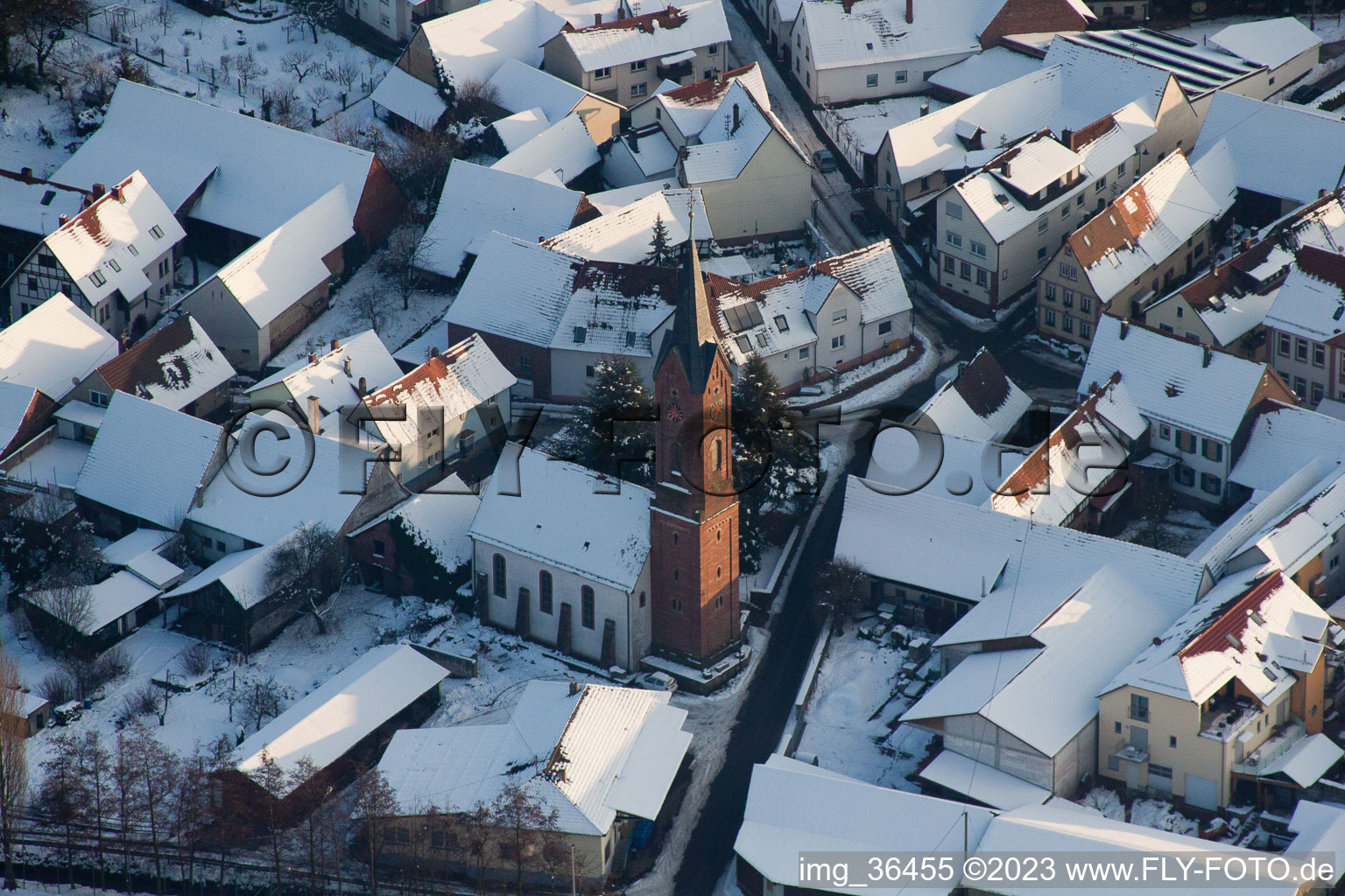 Luftbild von Im Winter/Schnee im Ortsteil Drusweiler in Kapellen-Drusweiler im Bundesland Rheinland-Pfalz, Deutschland