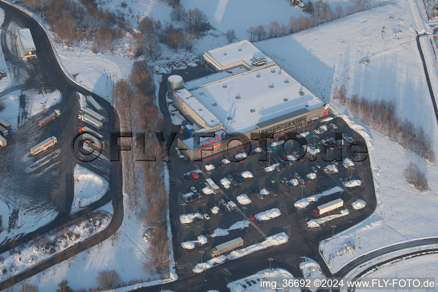 Carrefour in Lauterbourg im Bundesland Bas-Rhin, Frankreich