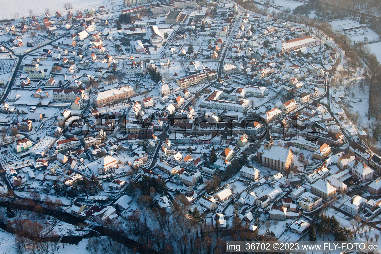 Lauterbourg (Elsass) im Bundesland Bas-Rhin, Frankreich von der Drohne aus gesehen