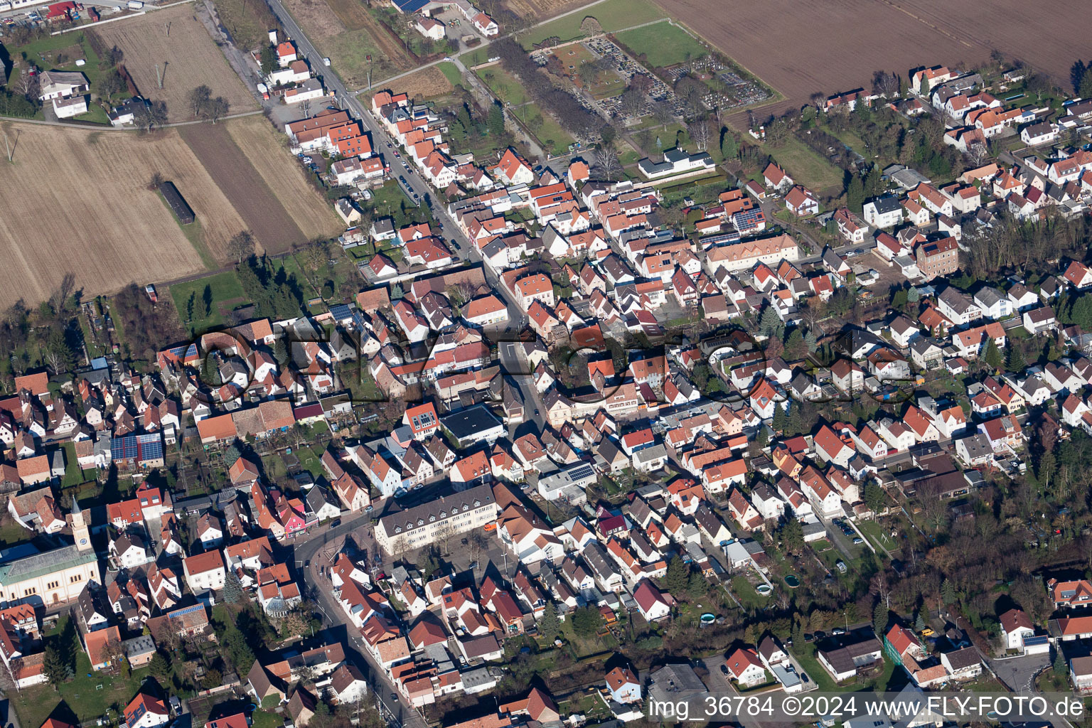 Lingenfeld im Bundesland Rheinland-Pfalz, Deutschland von oben