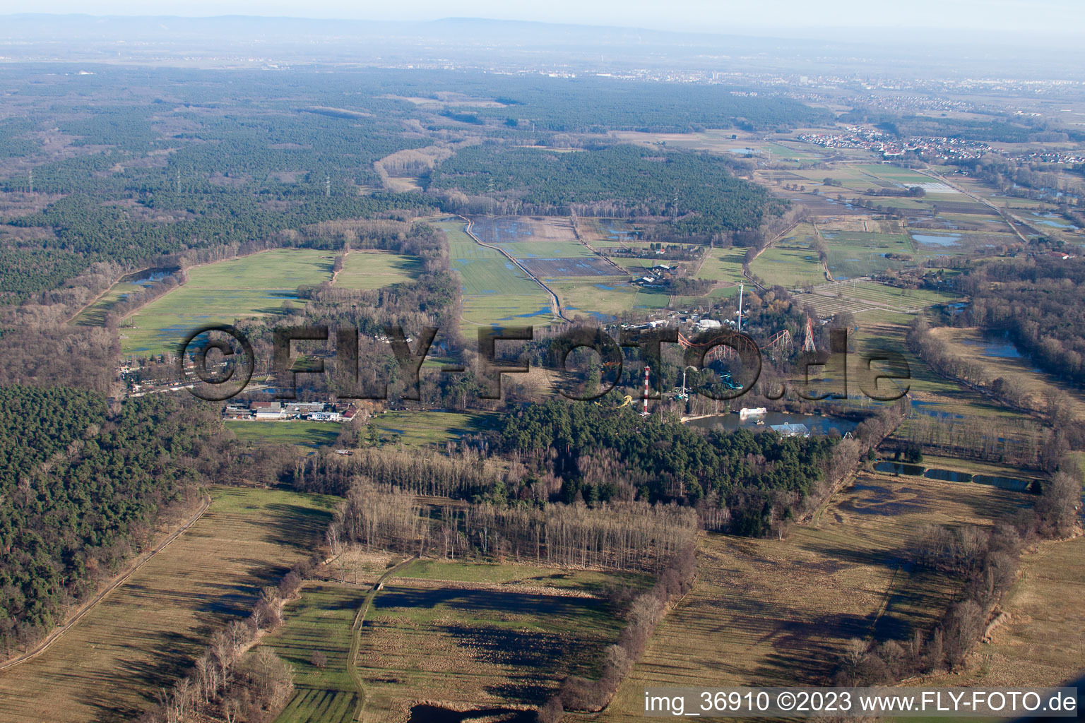 Drohnenbild von Haßloch, Holiday Park im Bundesland Rheinland-Pfalz, Deutschland