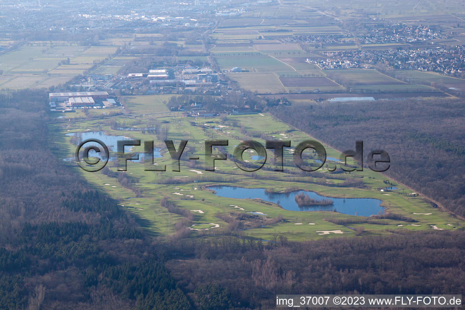 Luftbild von Essingen, Golfanlage Landgut Dreihof im Bundesland Rheinland-Pfalz, Deutschland