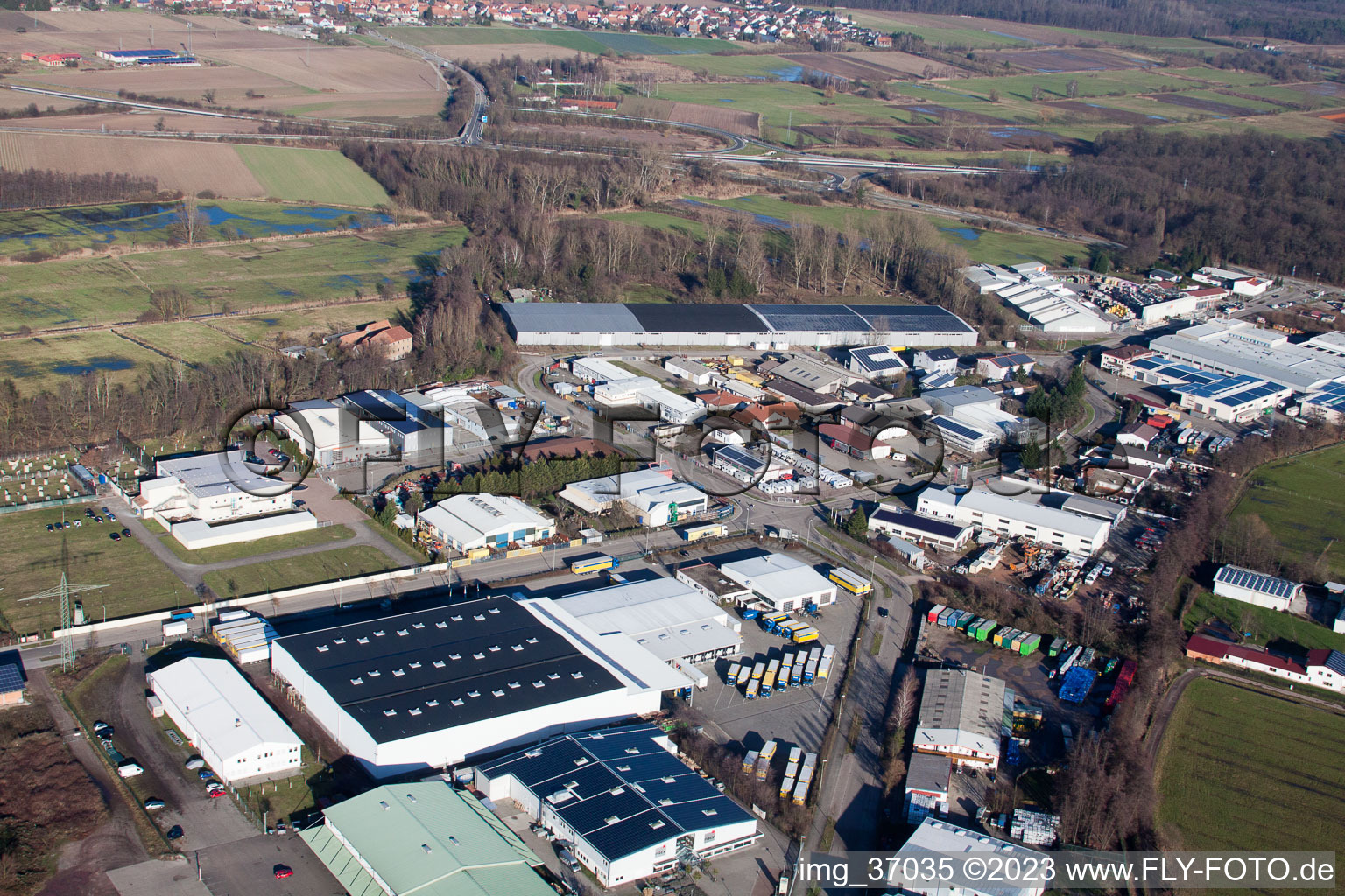 Schrägluftbild von Minderslachen, Gewerbegebiet Horst in Kandel im Bundesland Rheinland-Pfalz, Deutschland