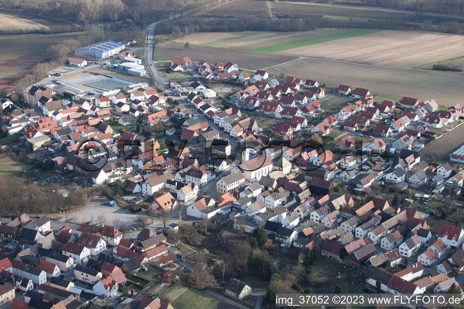 Luftaufnahme von Kuhardt im Bundesland Rheinland-Pfalz, Deutschland