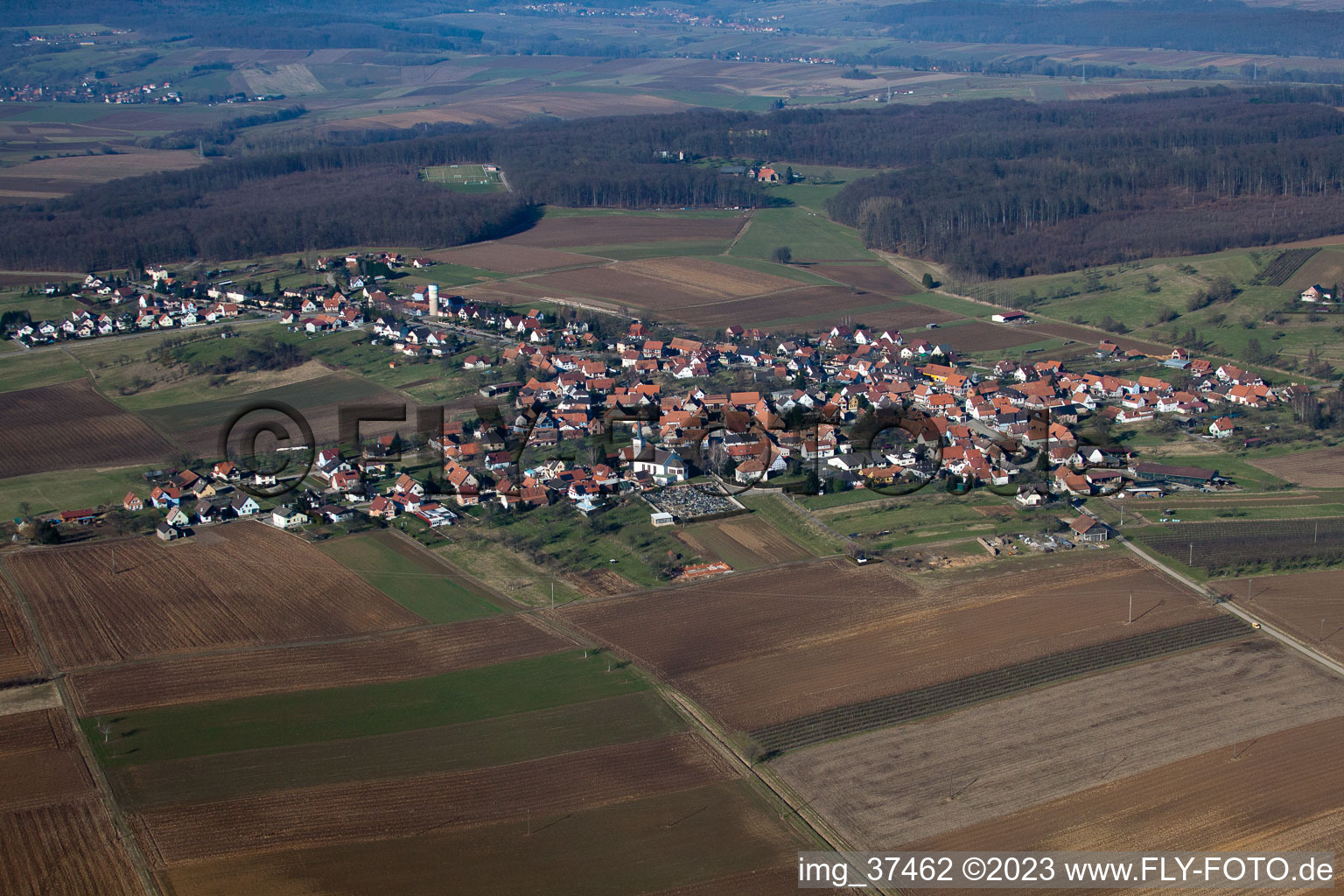 Luftbild von Hermerswiller im Bundesland Bas-Rhin, Frankreich